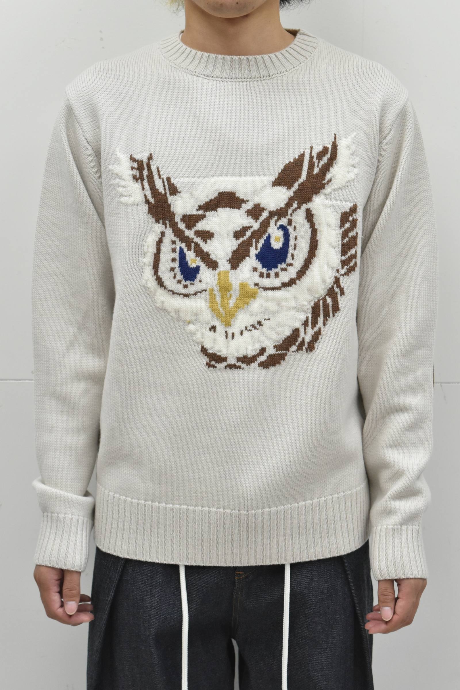 A(LeFRUDE)E - フクロウクルーネックニット ベージュ 【A(LeFRUDE)E